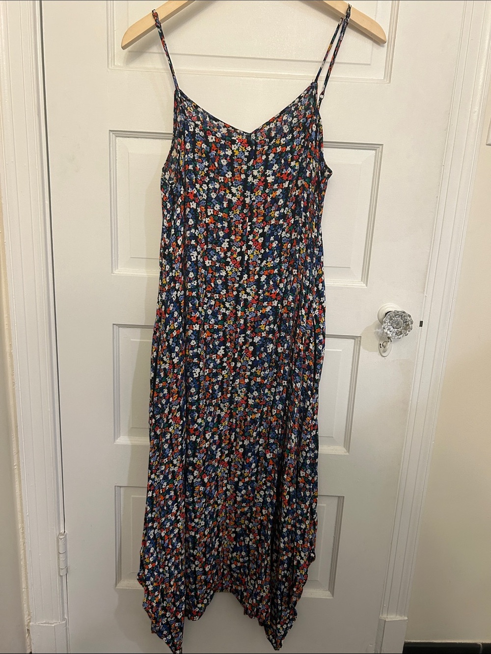 🛍 2/$18 GAP Floral Navy Blue Spaghetti-Strap Maxi Dress - Picture 5 of 5